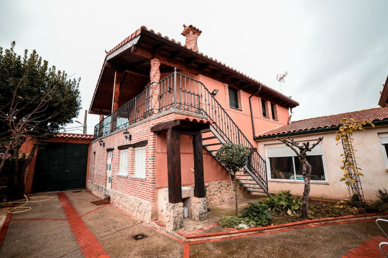 La Huerta Del Duero Guest House Villamarciel Exterior photo